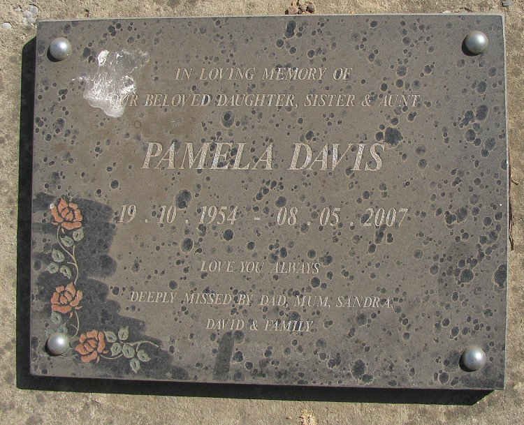 DAVIS Pamela 1954-2007