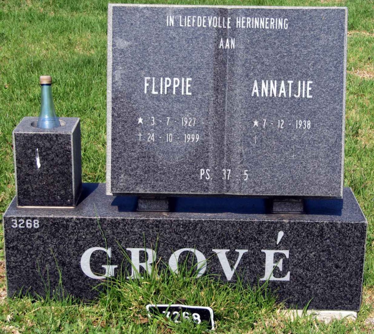 GROVÉ Flippie 1927-1999 &amp; Annatjie 1938-