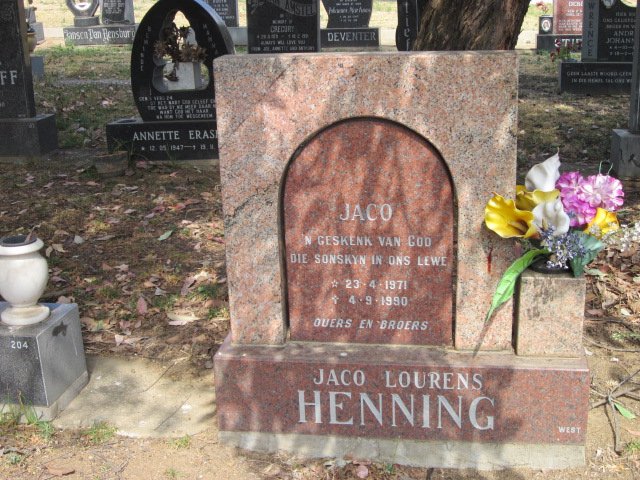 HENNING Jaco Lourens 1971-1990