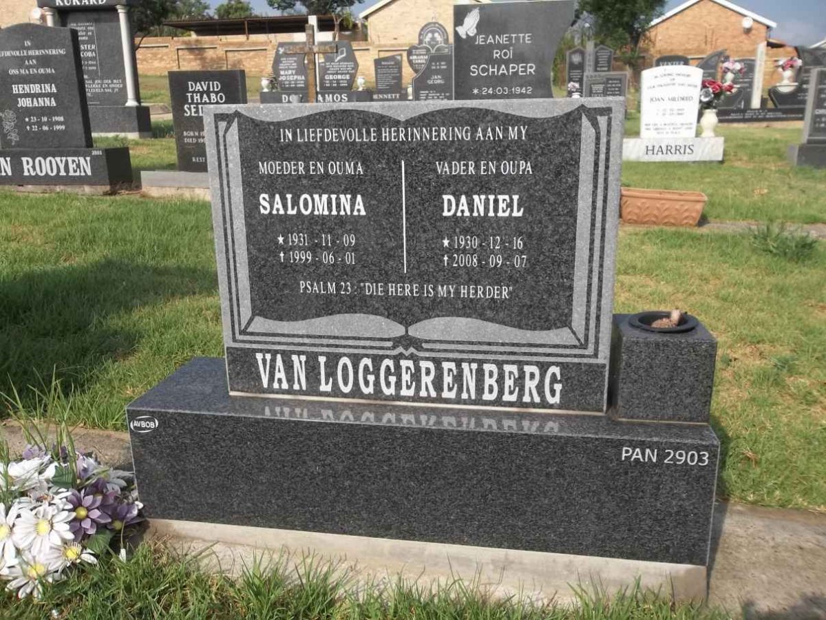 LOGGERENBERG Daniel, van 1930-2008 &amp; Salomina 1931-1999