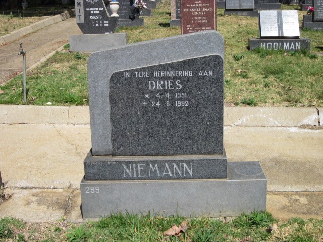 NIEMANN Dries 1951-1992
