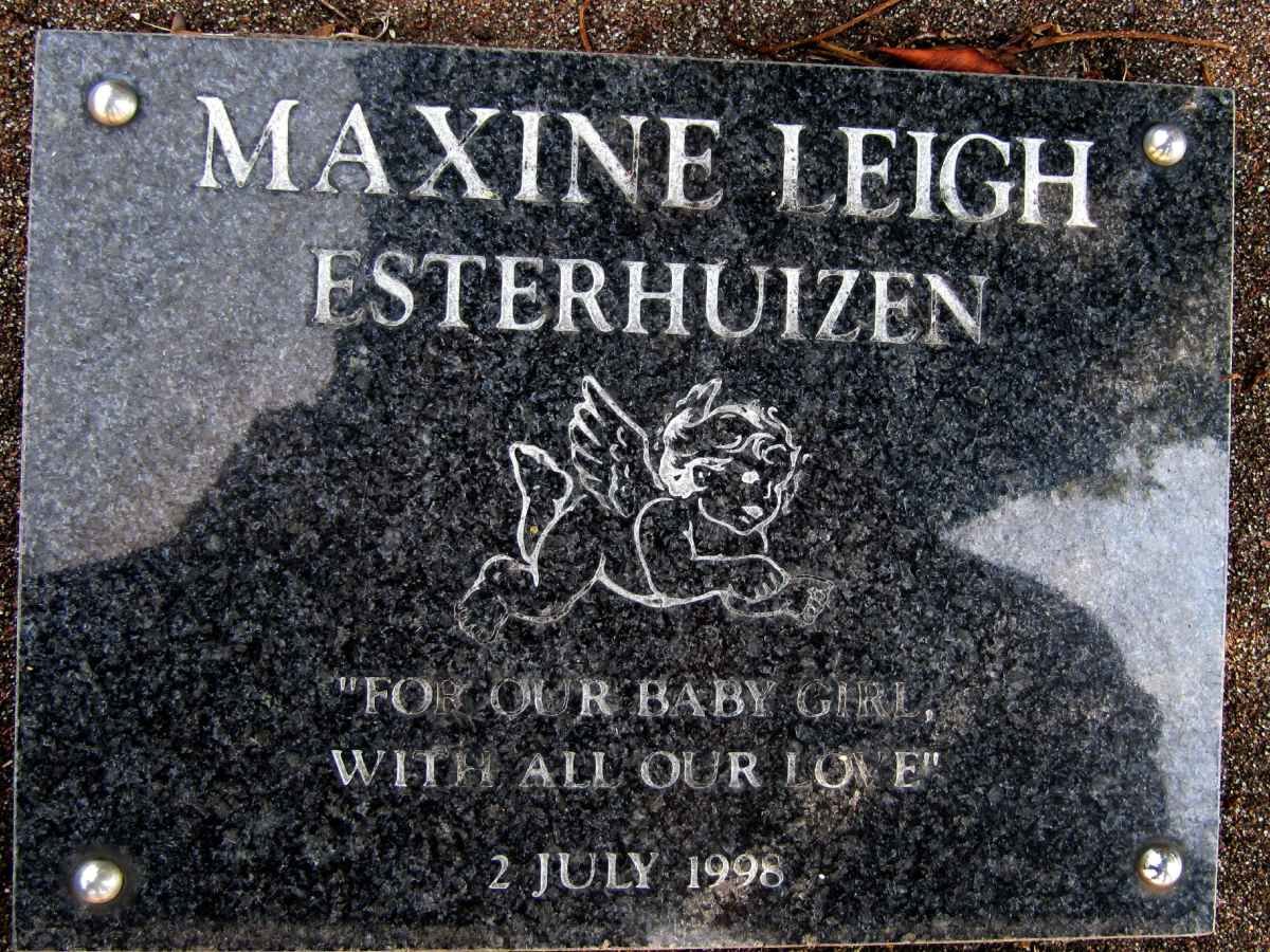 ESTERHUIZEN Maxine Leigh 1998