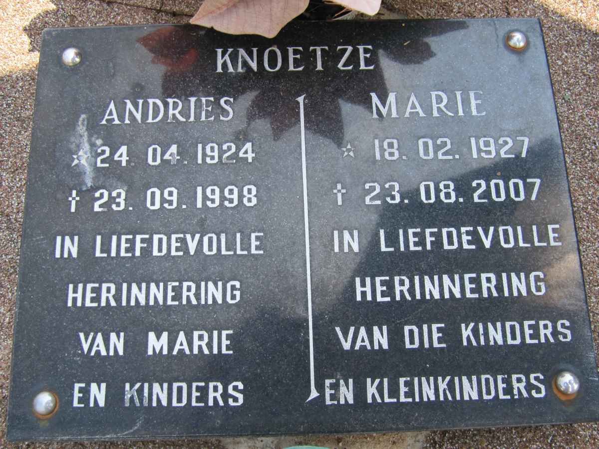 KNOETZE Andries 1924-1998 &amp; Marie 1927-2007