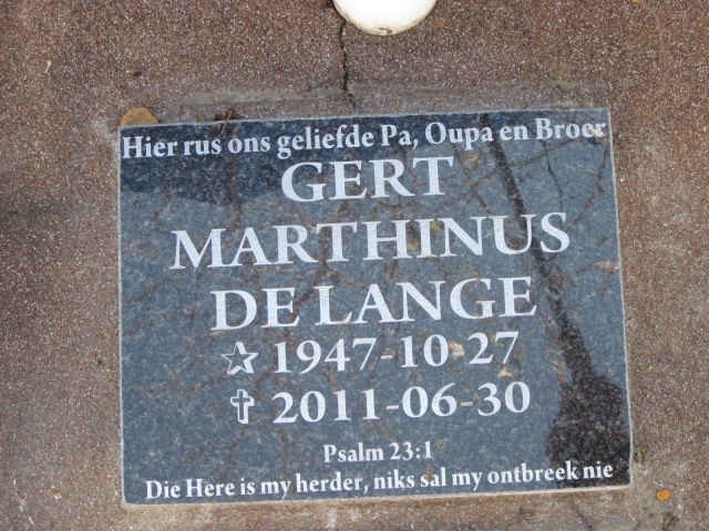 LANGE Gert Marthinus, de 1947-2011