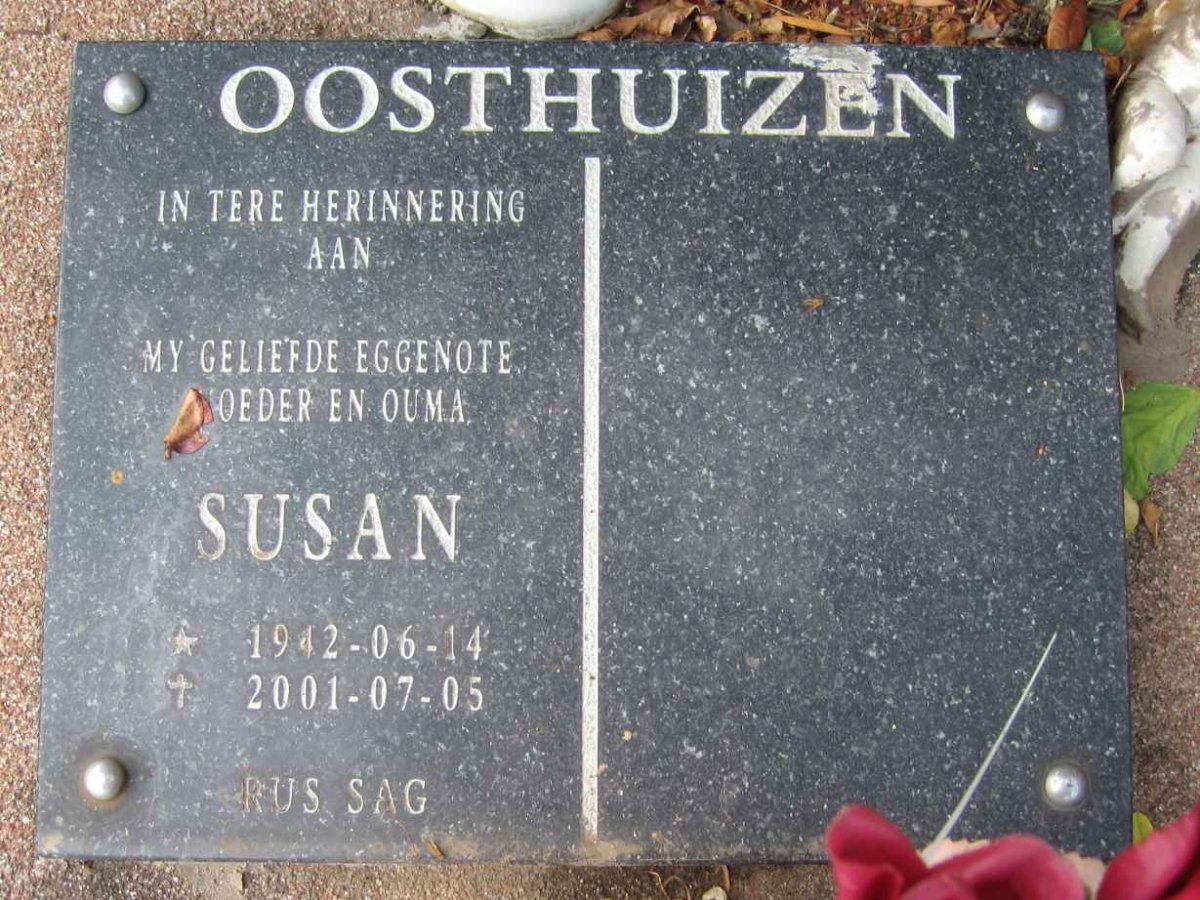 OOSTHUIZEN Susan 1942-2001