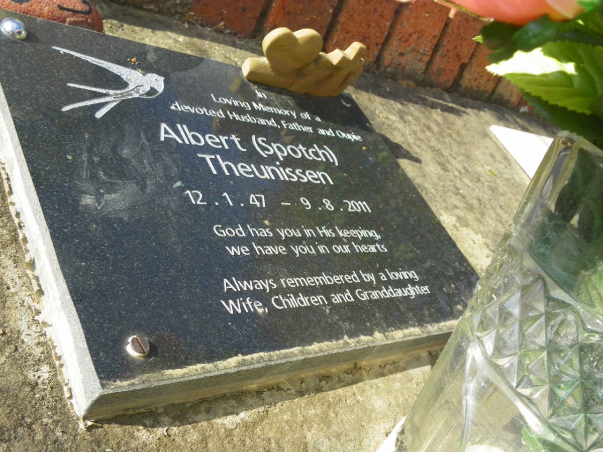 THEUNISSEN Albert 1947-2011