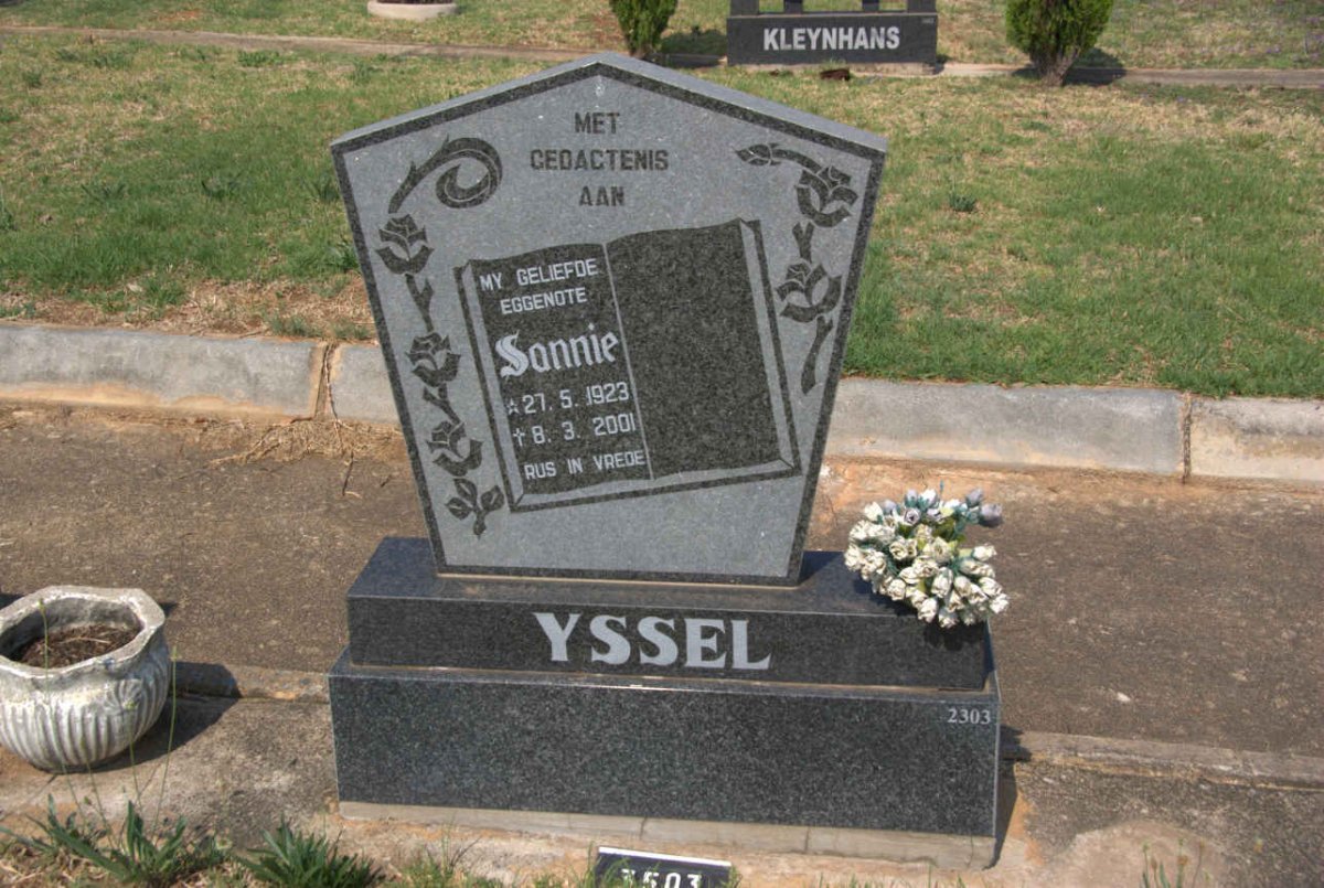 YSSEL Sannie 1923-2001