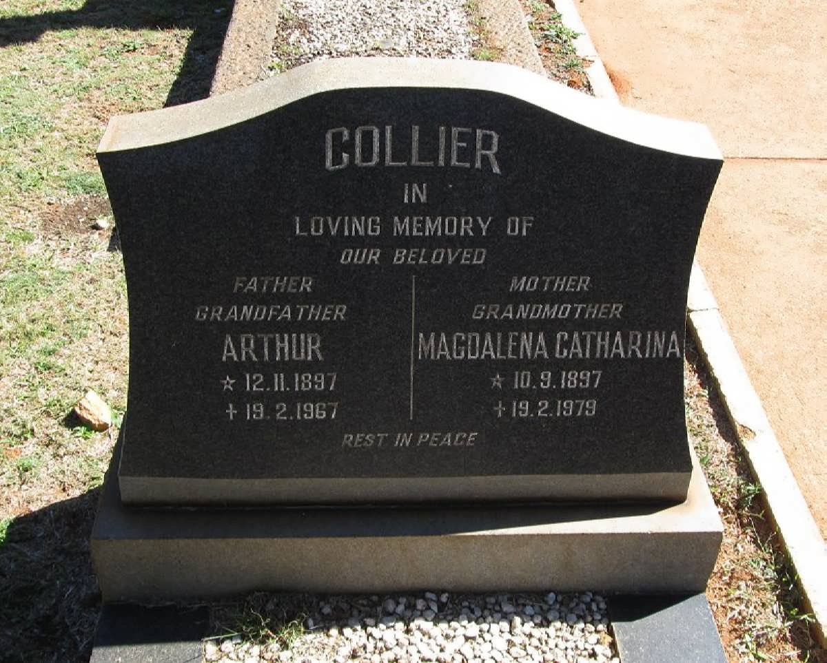 COLLIER Arthur 1897-1967 &amp; Magdalena Catharina 1897-1979
