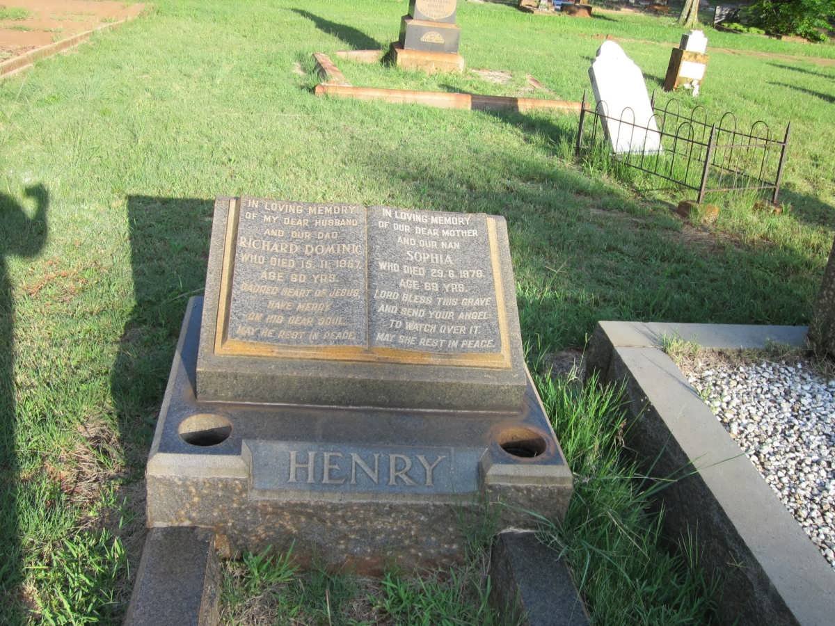HENRY Richard Dominic -1967 &amp; Sophia -1976