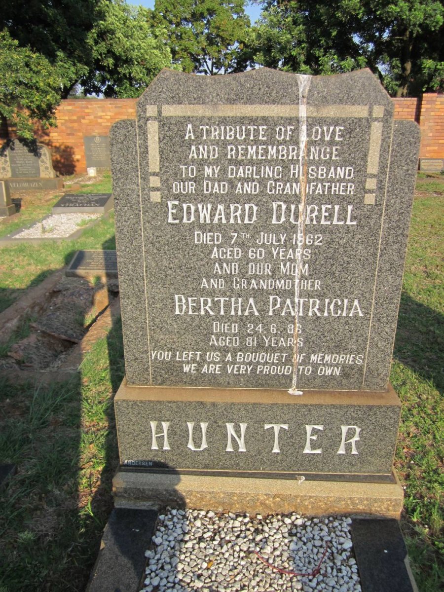 HUNTER Edward Durell -1962 &amp; Bertha Patricia -1986
