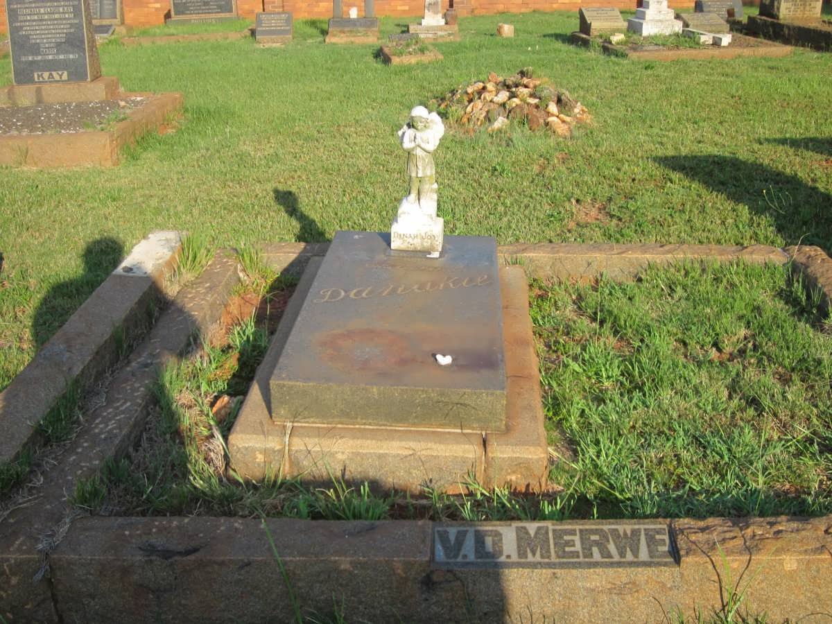 MERWE Danukie, V.D.