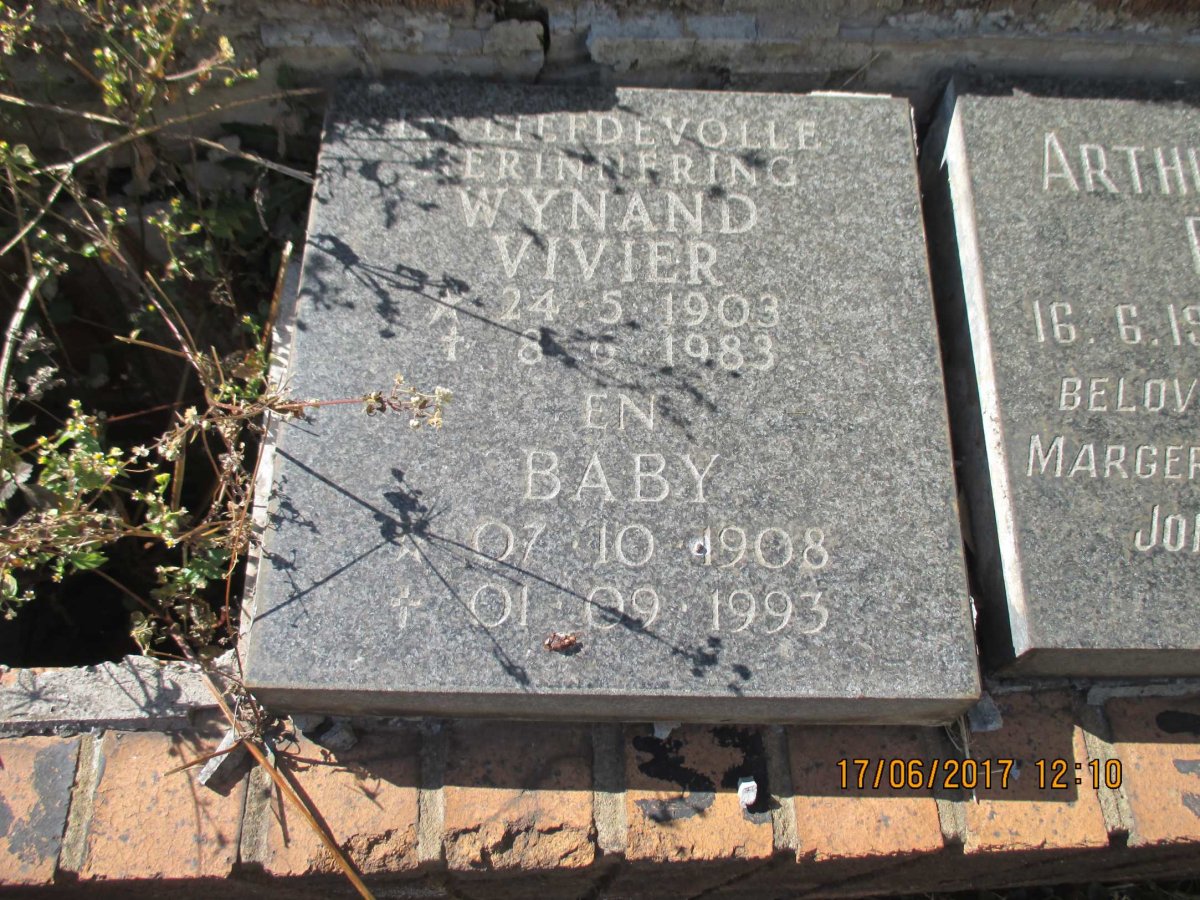 VIVIER Wynand 1903-1983 &amp; Baby 1908-1993