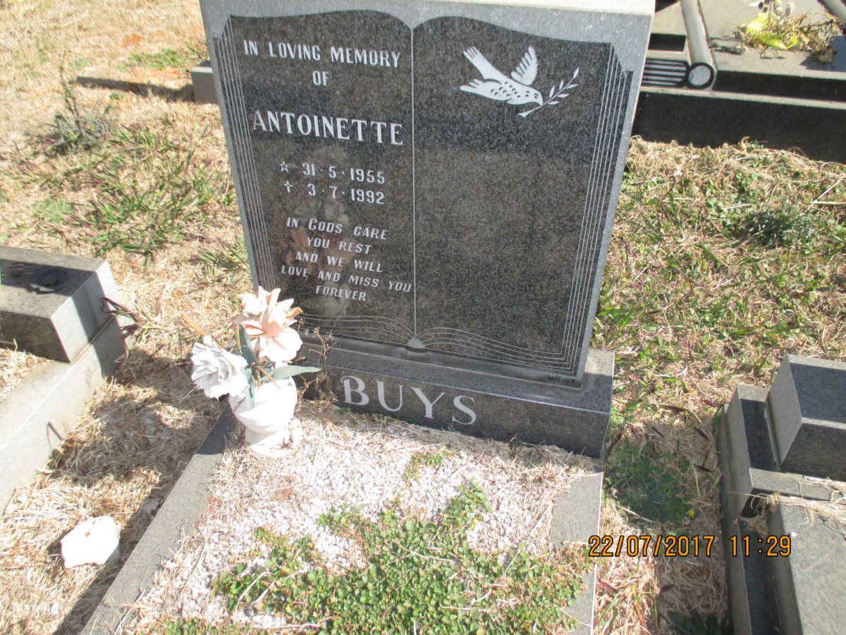 BUYS Antoinette 1955-1992