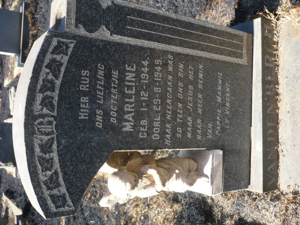 BERGH Marleine, van den 1944-1949