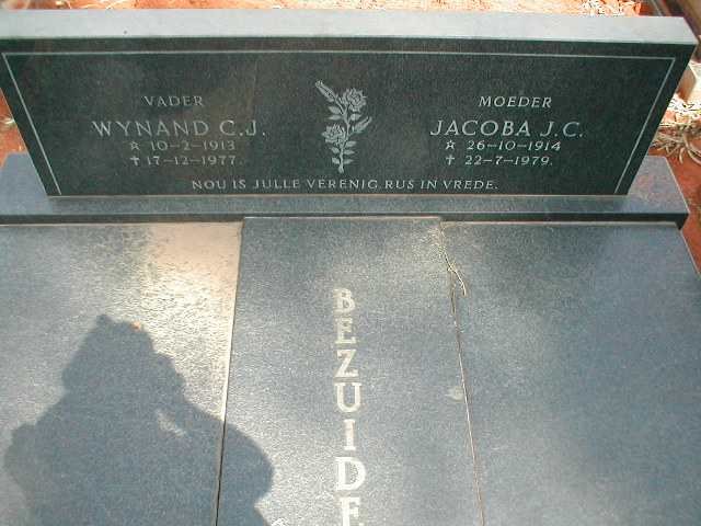 BEZUIDENHOUT Wynand C.J. 1913-1977 &amp; Jacoba J.C. 1914-1979