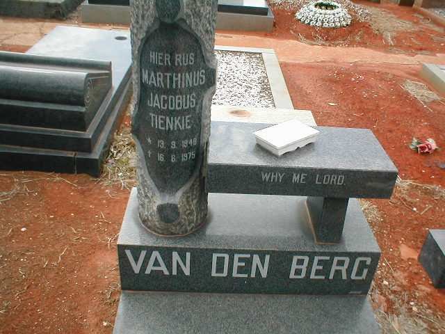 BERG Marthinus Jacobus, van den 1948-1975