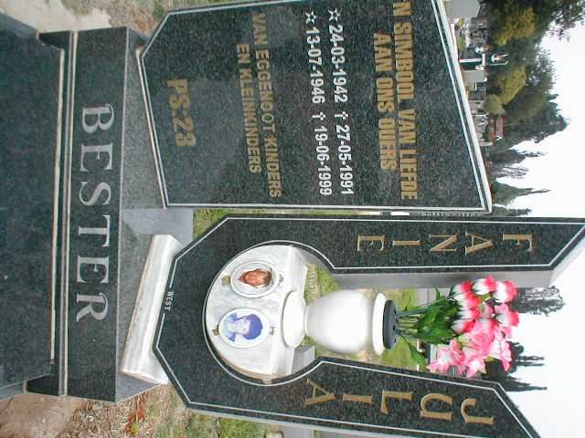 BESTER Fanie 1942-1991 &amp; Julia 1946-1999