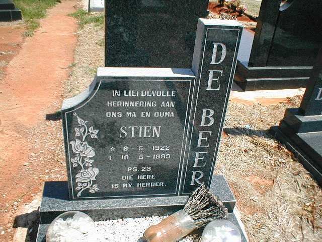 BEER Stien, de 1922-1999