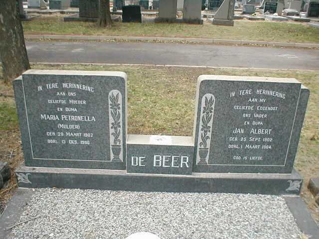 BEER Jan Albert, de 1902-1964 &amp; Maria Petronella MULDER 1907-1996