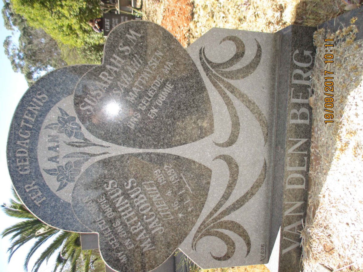 BERG Marthinus Jacobus, van den 1919-1992 &amp; Susarah S.M. MATTHYSEN ?