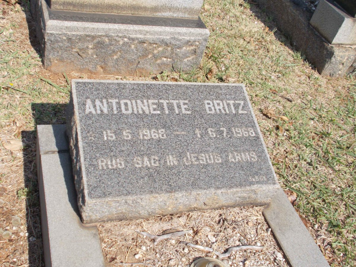 BRITZ Antoinette 1968-1968