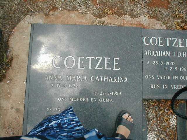 COETZEE Abraham J.D.H.S. 1920-1987 &amp; Anna Maria Catharina 1922-1989