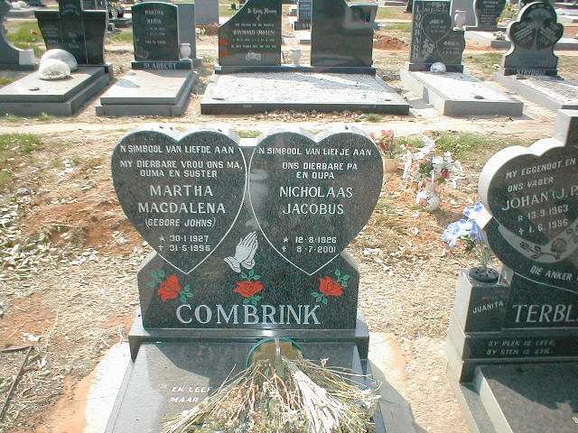 COMBRINK Nicholaas Jacobus 1926-2001 &amp; Martha Magdalena JOHNS 1927-1996
