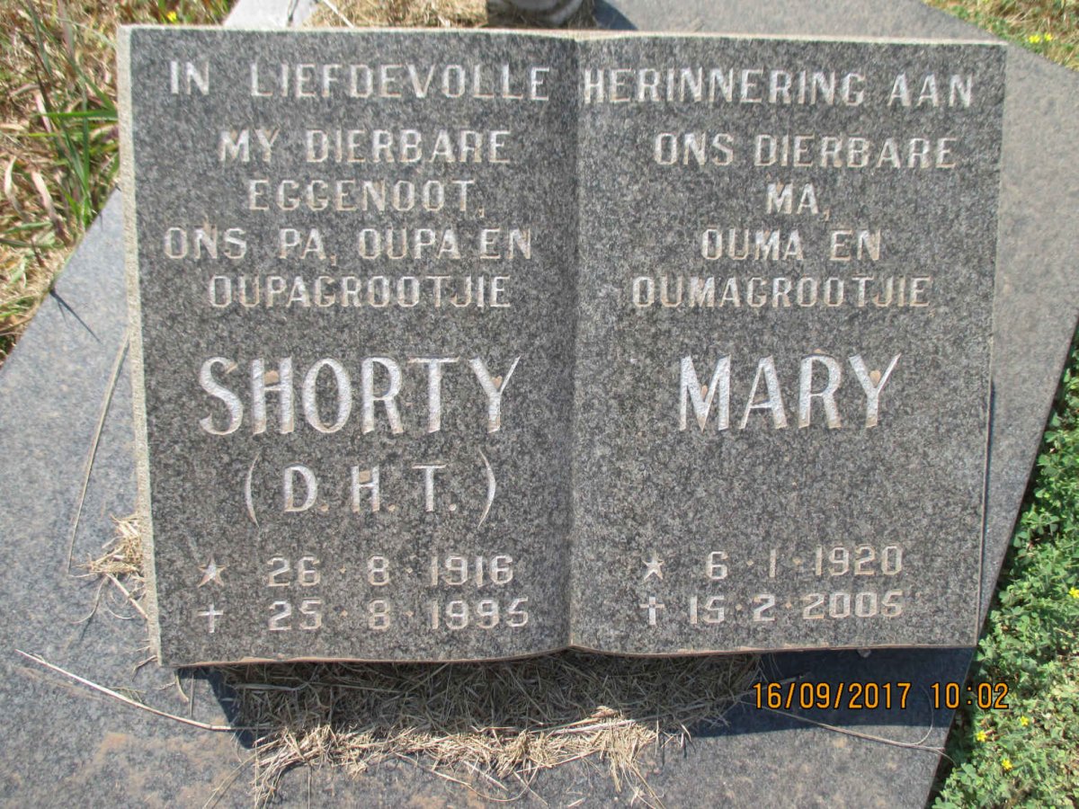 CRAUSE D.H.T 1916-1995 &amp; Mary 1920-2005