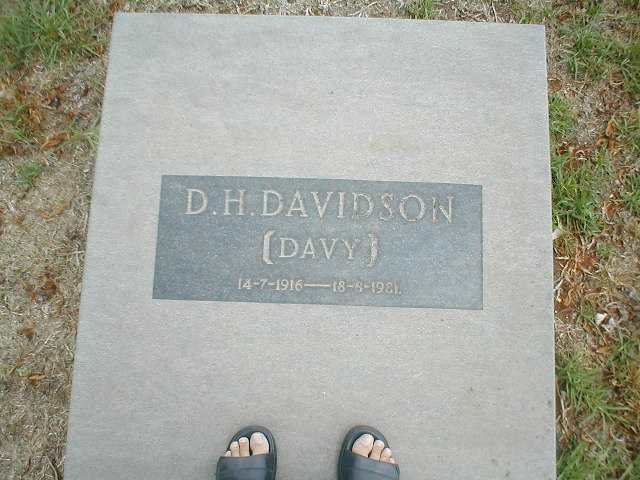 DAVIDSON D.H. 1916-1981