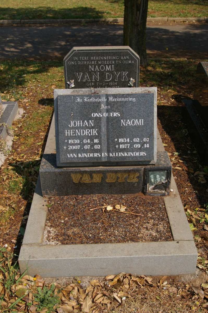 DYK Johan Hendrik, van 1930-2007 &amp; Naomi 1934-1977