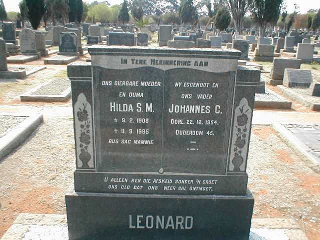 LEONARD Johannes C. -1954 &amp; Hilda S. M. 1908-1995