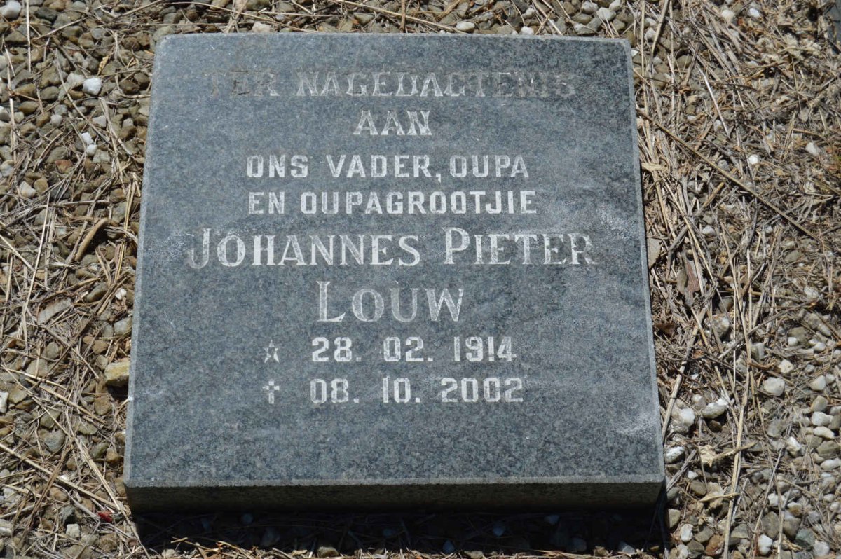 LOUW Johannes Pieter 1914-2002 &amp; Bettie 1918-1977