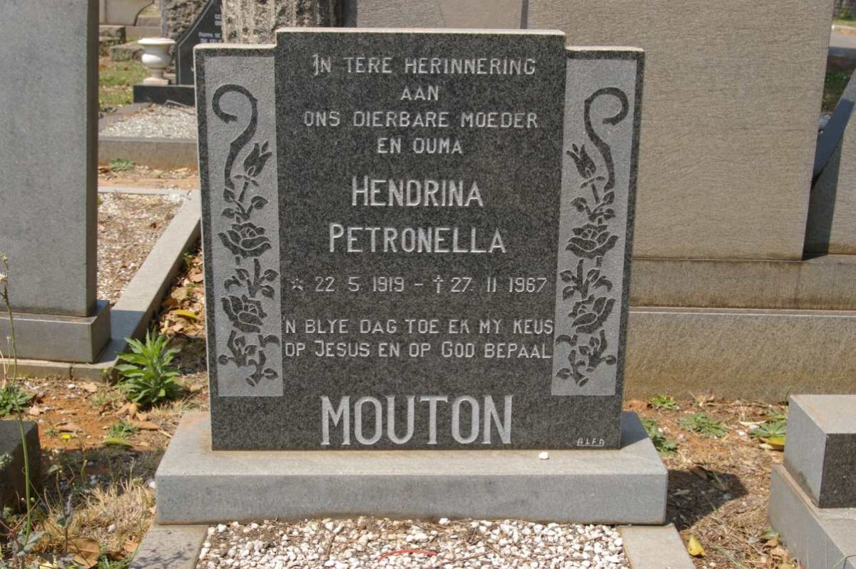 MOUTON Hendrina Petronella 1919-1967
