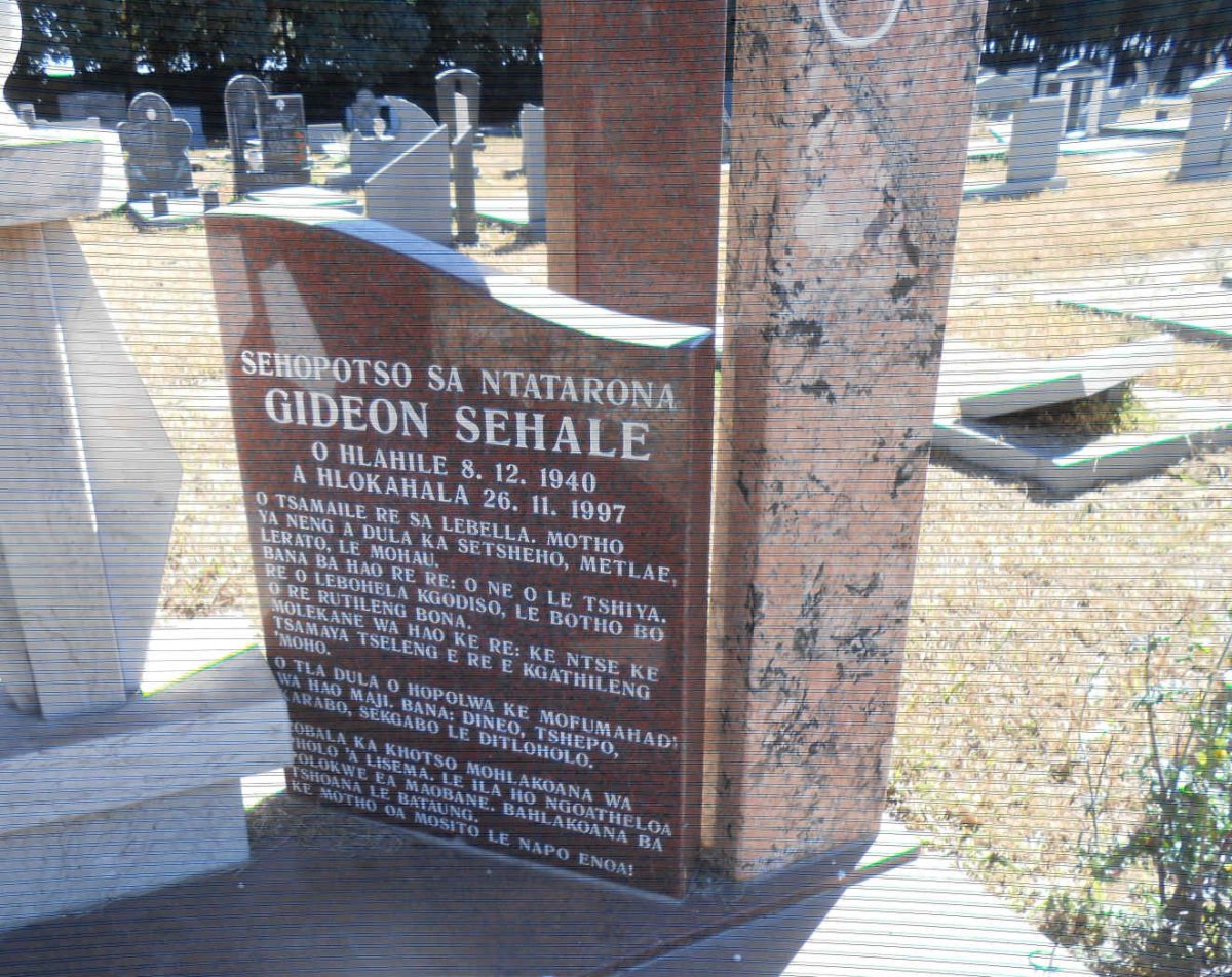 MOPHIRING Gideon Sehale 1940-1997