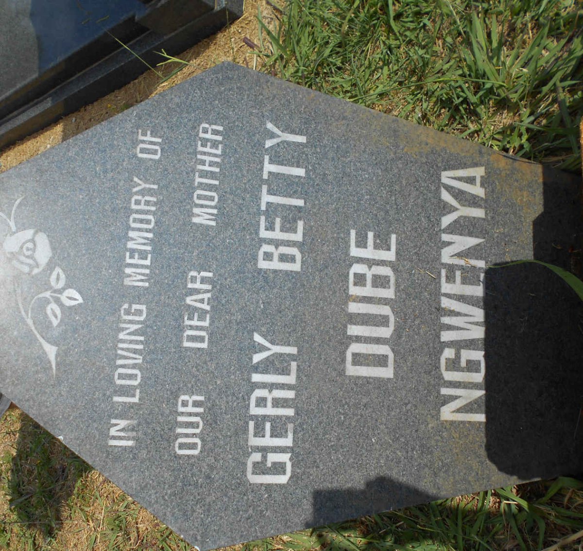 NGWENYA Gerly Betty Dube 1922-1995