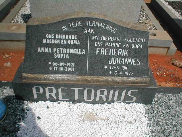 PRETORIUS Frederik Johannes 1911-1977 &amp; Anna Petronella Sopia 1921-2001