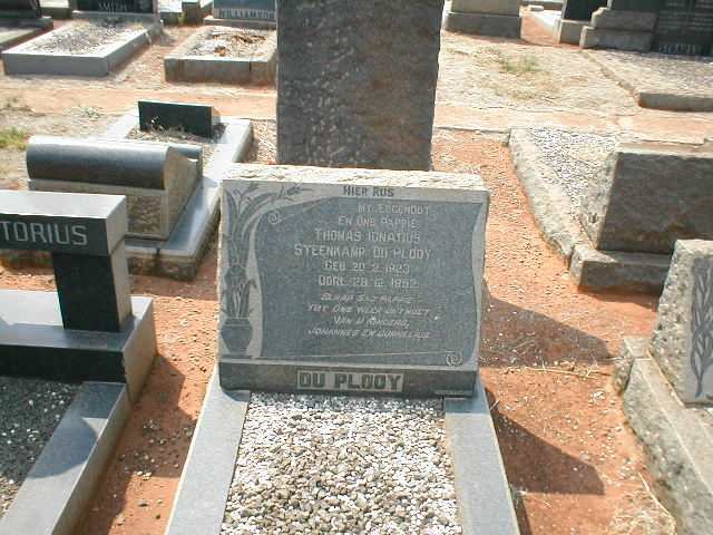 PLOOY Thomas Ignatius Steenkamp, du 1923-1952
