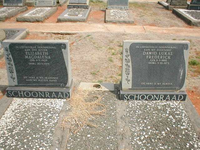 SCHOONRAAD Dawid Lukas Frederick 1895-197? &amp; Elizabeth Magdalena 1903-1976