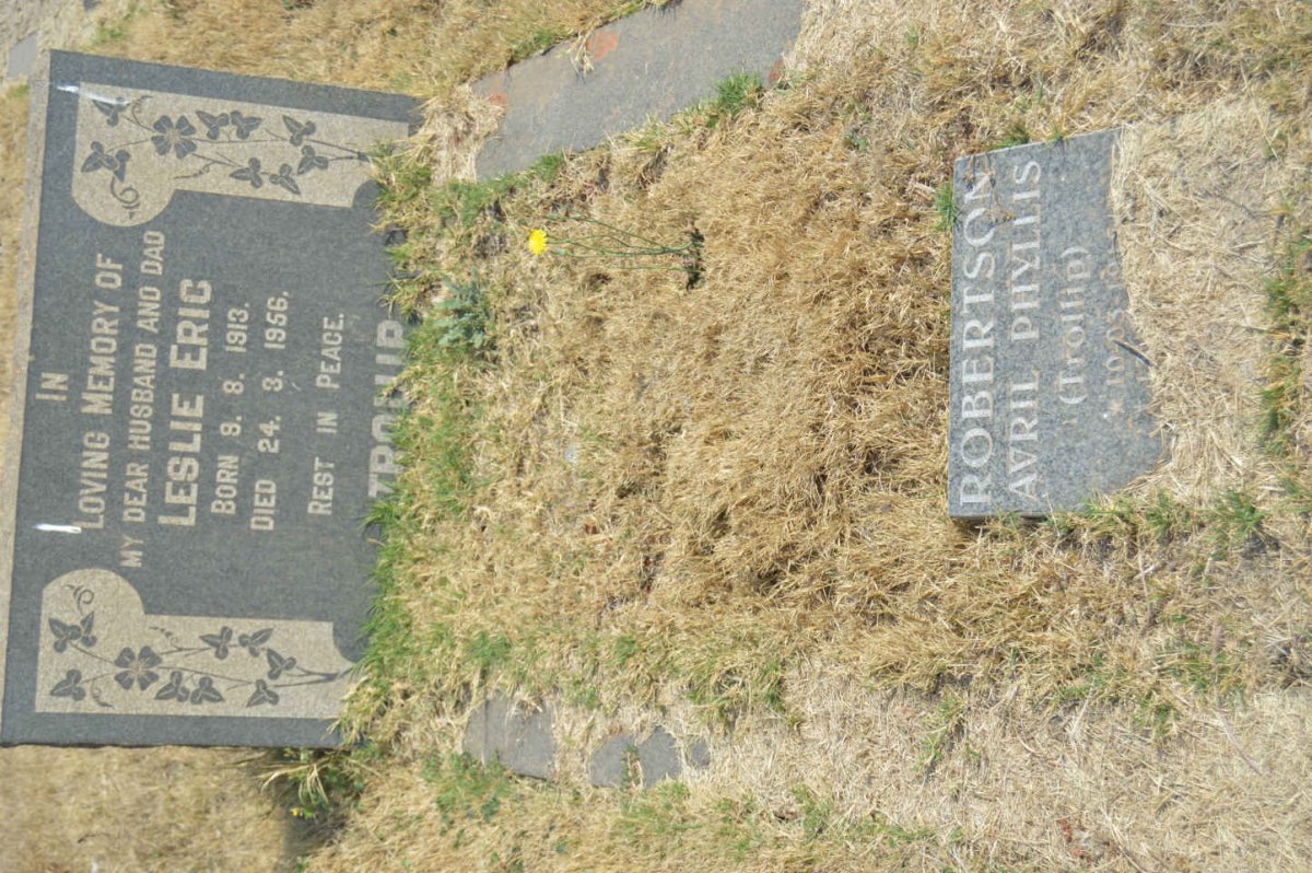 TROLLIP Leslie Eric 1913-1956 :: ROBERTSON Avril Phyllis nee TROLLIP 1915-2000
