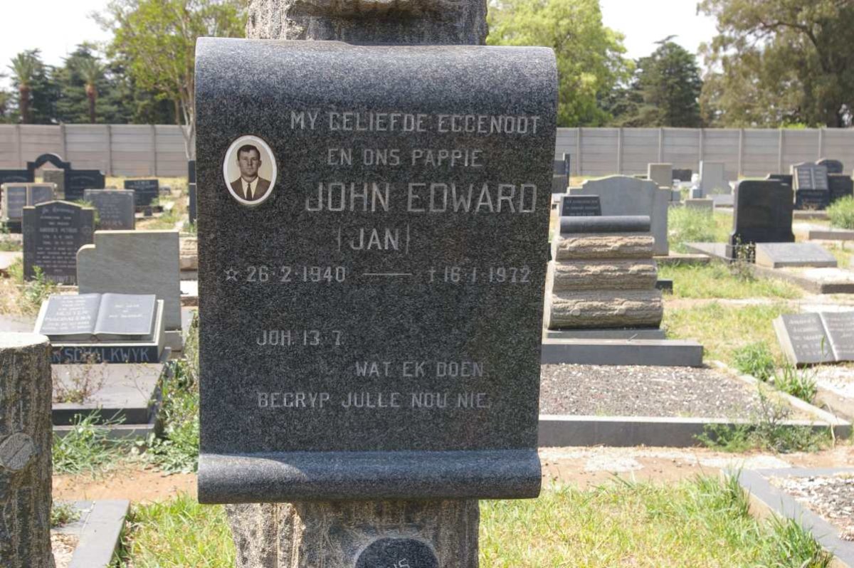 TROLLIP John Edward 1940-1972