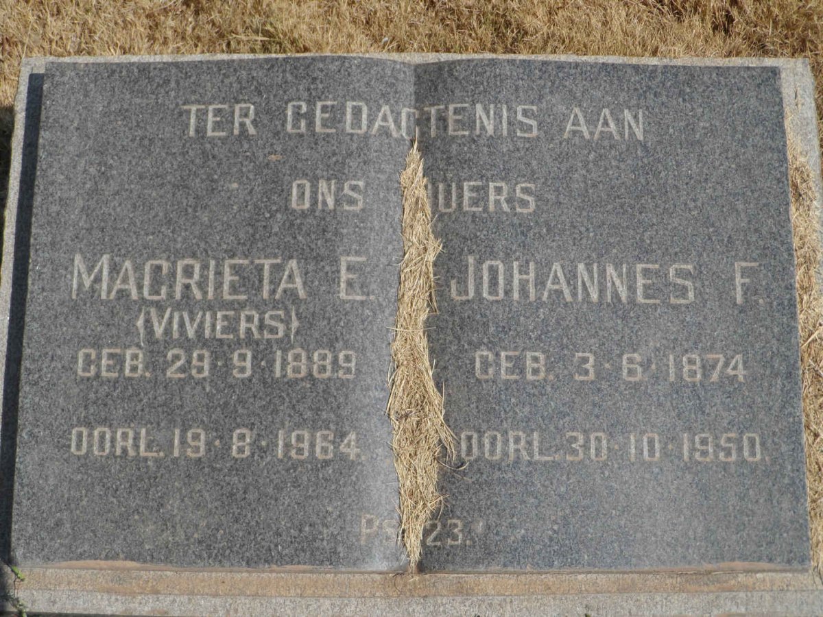? Johannes F. 1874-1950 &amp; Magrieta E. VIVIERS 1889-1964
