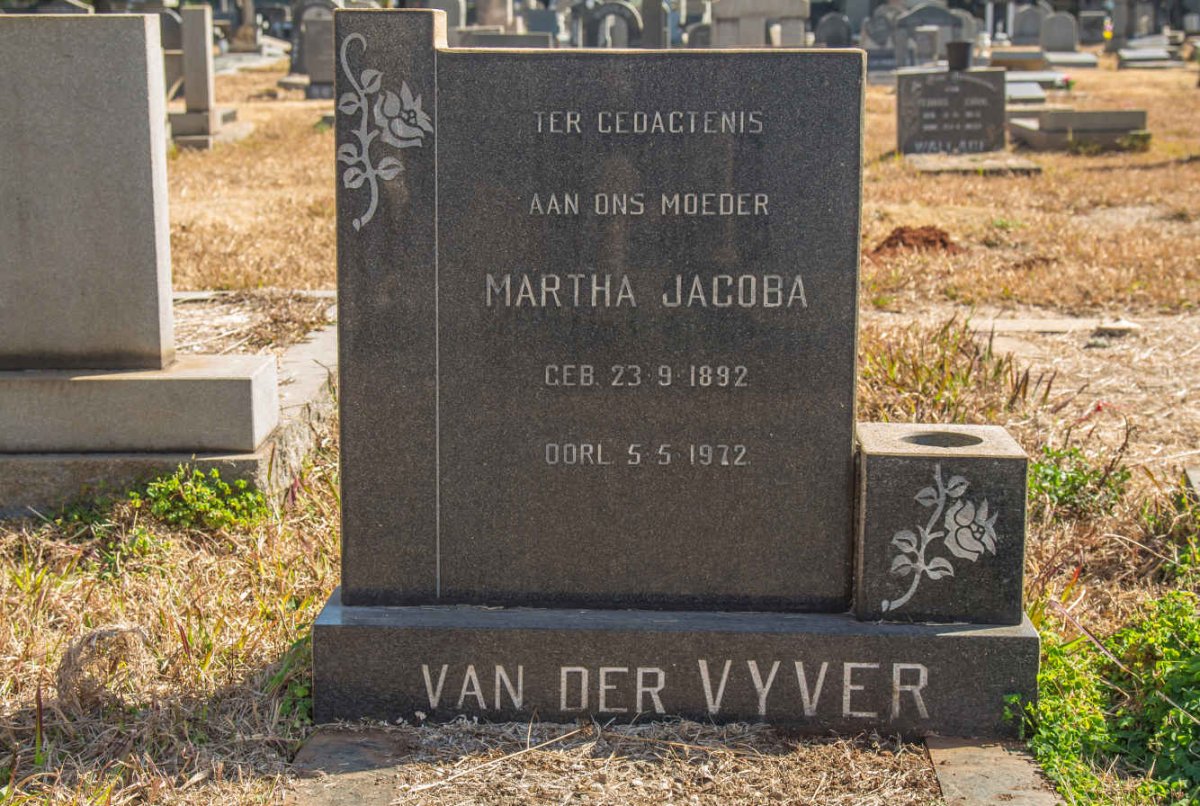 VYVER Martha Jacoba, van der 1892-1972