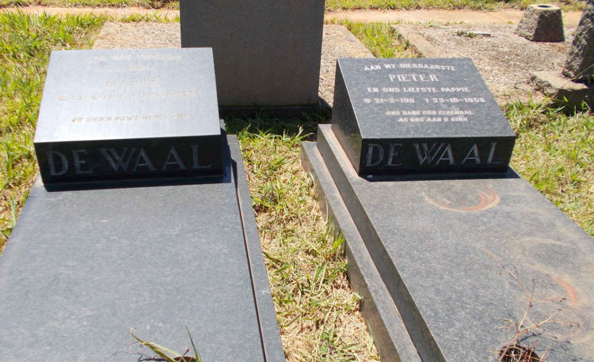 WAAL Pieter, de 1911-1958 &amp; Marie 1910-1982