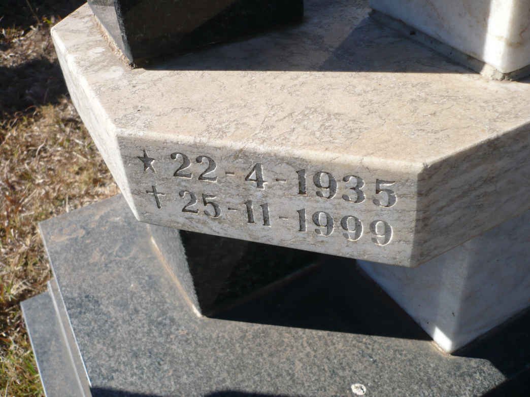 WEBB Theo 1935-1999