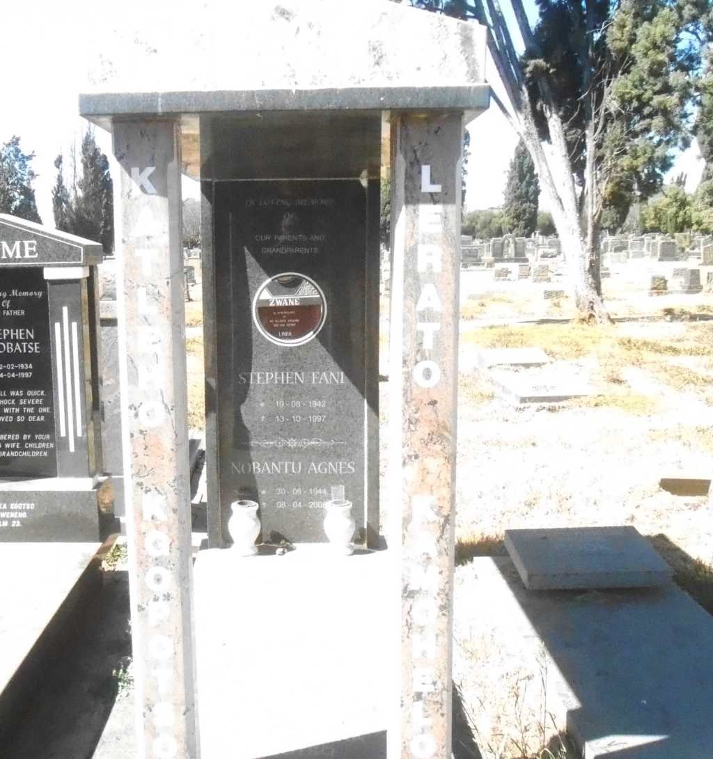 ZWANE Stephen Fani 1942-1997 &amp; Nobantu Agnes 1944-2008