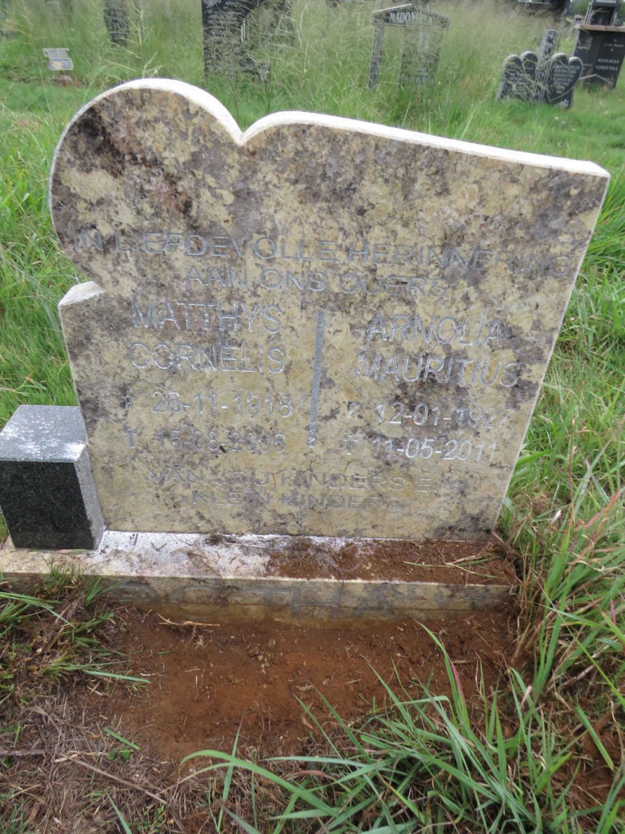 BOTHA Matthys Cornelis 1918-2006 & Arnolia Mauritius 1927-2011