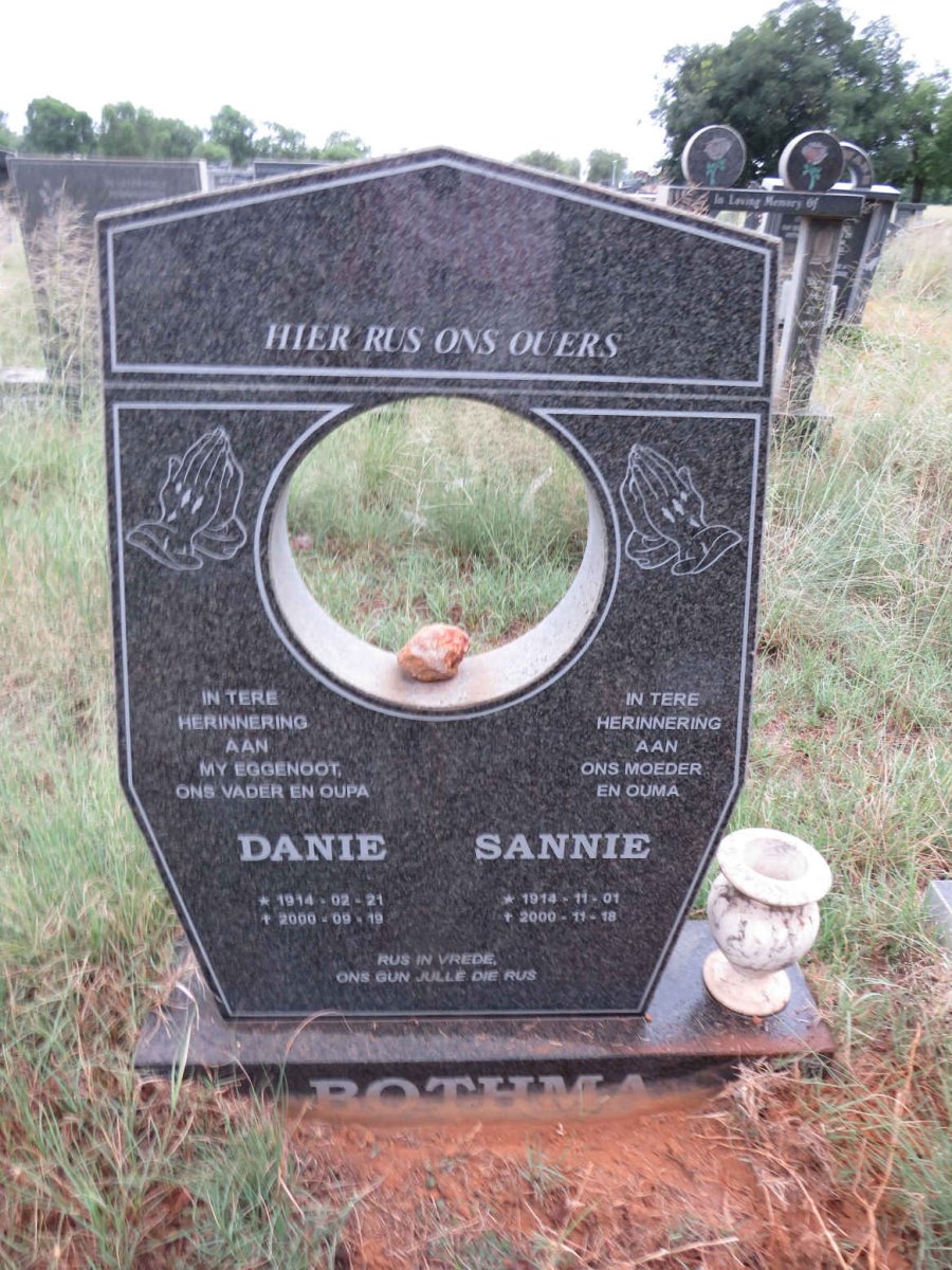 BOTHMA Danie 1914-2000 & Sannie 1914-2000