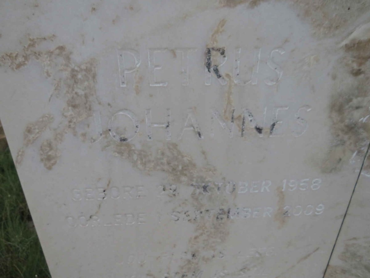 BEZUIDENHOUT Petrus Johannes 1958-2009 & Margaretha Johanna 1960-_2
