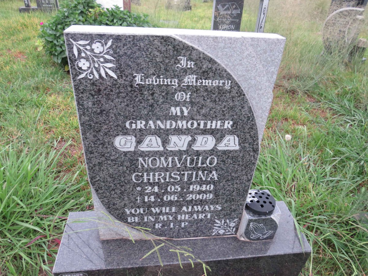 CANDA Nomvula Christina 1940-2009