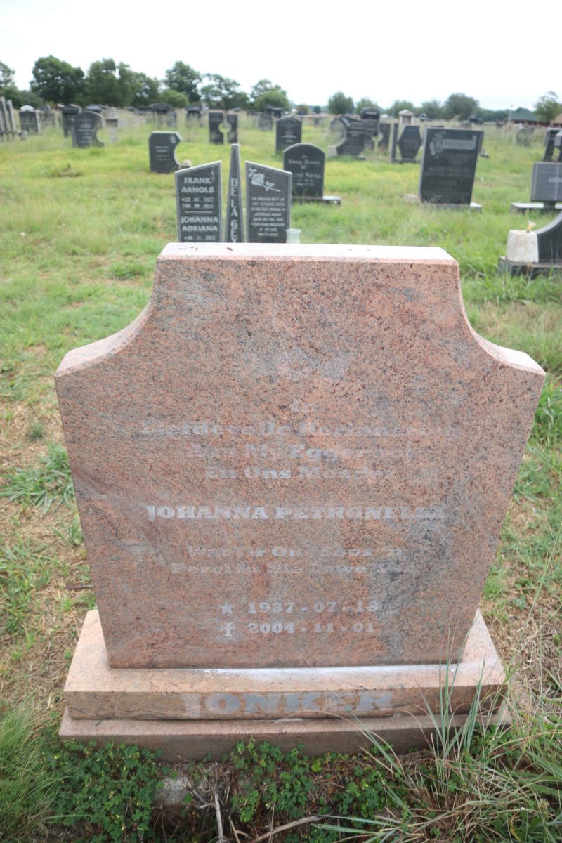JONKER Johanna Petronella 1937-2004